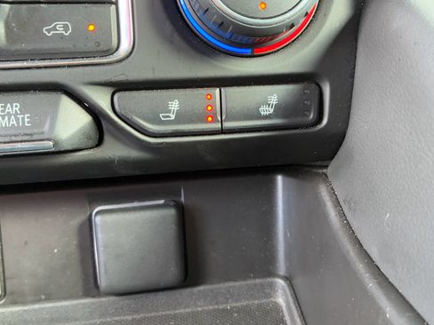 Used 2021 Chevrolet Tahoe Z71 w/ Z71 Off-Road Package image 20