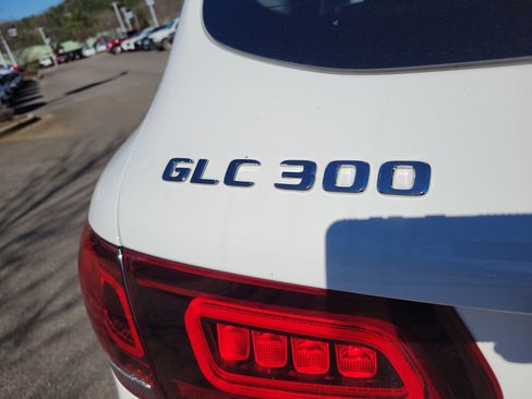 Used 2022 Mercedes-Benz GLC 300 image 36