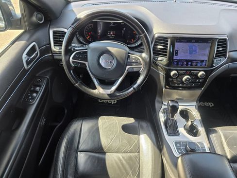 Used 2021 Jeep Grand Cherokee Limited AWD/4WD image 2