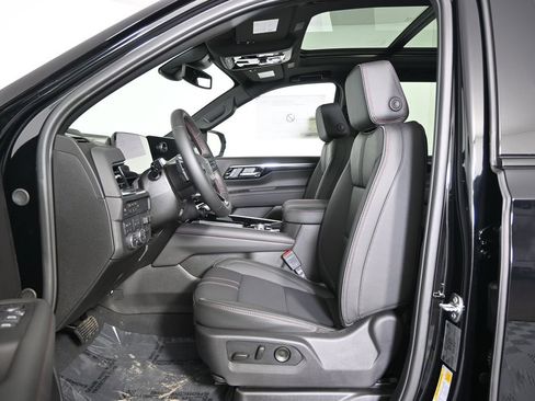 New 2026 Chevrolet Suburban RST w/ Comfort Package AWD/4WD image 22