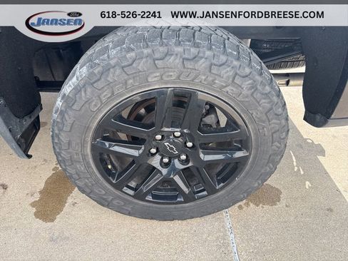 Used 2022 Chevrolet Silverado 1500 LT Trail Boss w/ LT Trail Boss Premium Package image 8