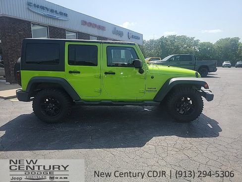 Used 2013 Jeep Wrangler Unlimited Sport AWD/4WD image 4