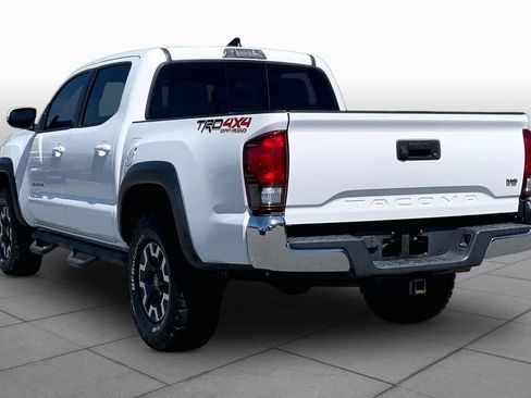 Used 2018 Toyota Tacoma TRD Off-Road image 12