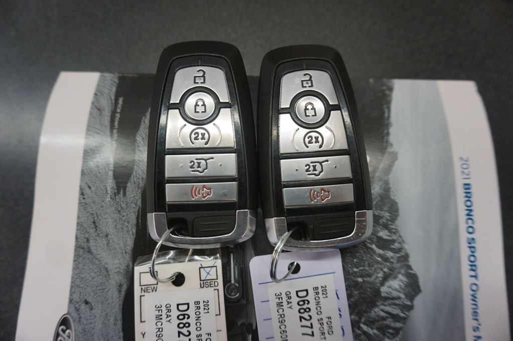 Used 2021 Ford Bronco Sport Outer Banks w/ Outer Banks Package AWD/4WD image 17