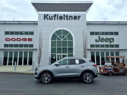 Used 2023 Buick Encore GX Select w/ Safety Package II AWD/4WD image 1