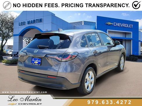 Used 2025 Honda HR-V LX image 3