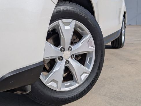 Used 2016 Subaru Forester 2.5i w/ Alloy Wheel Package image 2