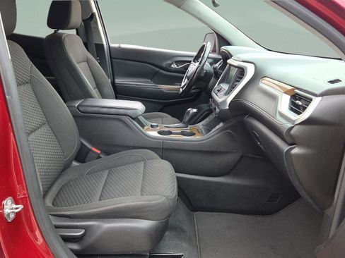 Used 2018 GMC Acadia SLE image 19