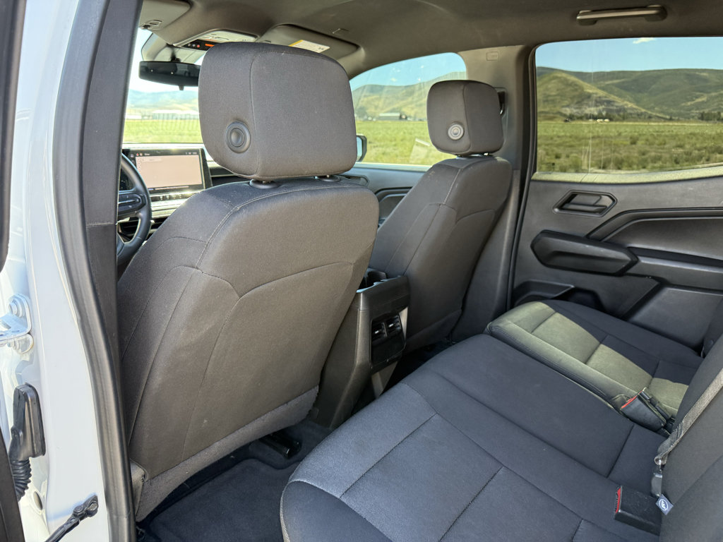Used 2024 Chevrolet Colorado Trail Boss w/ Technology Package AWD/4WD image 31