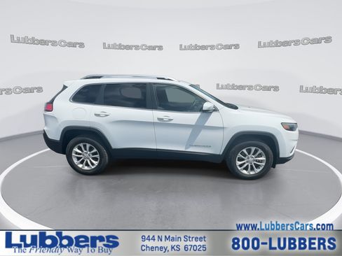 Used 2019 Jeep Cherokee Latitude w/ Popular Appearance Group AWD/4WD image 9