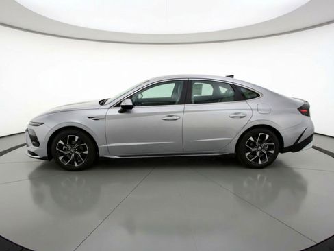 Used 2025 Hyundai Sonata SEL FWD image 5