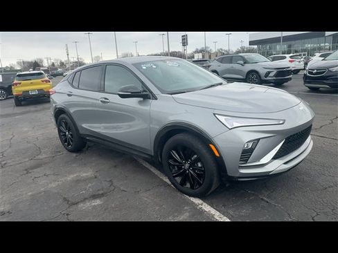 Certified 2024 Buick Envista Sport Touring w/ Convenience I Package image 2