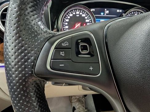 Used 2018 Mercedes-Benz E 400 4MATIC Sedan image 23