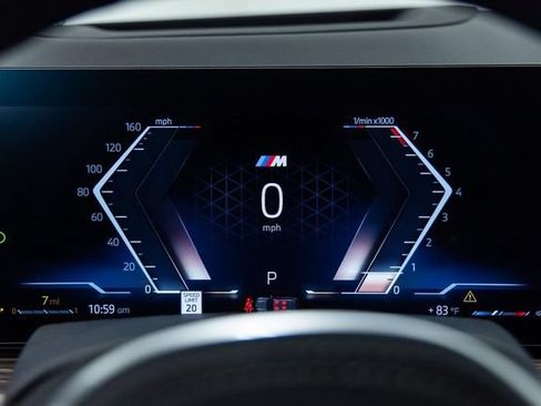 New 2027 BMW X7 xDrive40i w/ Executive Package AWD/4WD image 2