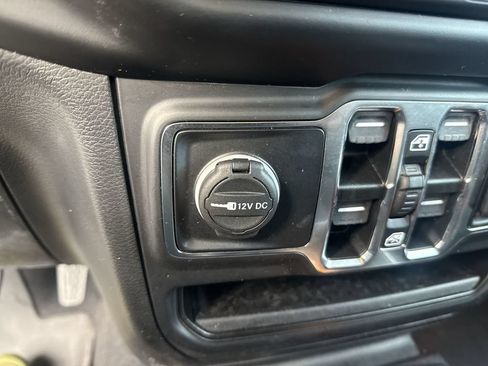 Used 2022 Jeep Wrangler Unlimited Sport AWD/4WD image 27