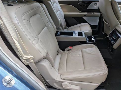 Used 2020 Lincoln Aviator Reserve w/ Equipment Group 202A image 22
