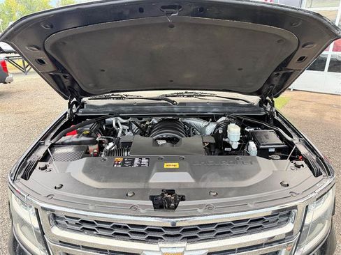 Used 2015 Chevrolet Tahoe LT w/ Luxury Package AWD/4WD image 9