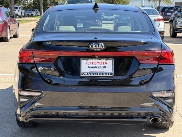 Used 2019 Kia Forte LXS FWD image 5