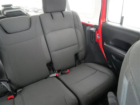 Used 2020 Jeep Wrangler Unlimited Sport image 17