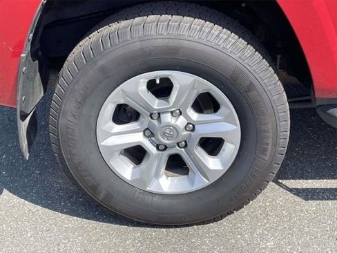 Used 2020 Toyota 4Runner SR5 image 9