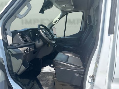 Used 2020 Ford Transit 250 Medium Roof RWD image 9