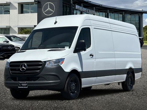 New 2026 Mercedes-Benz Sprinter 2500 image 8