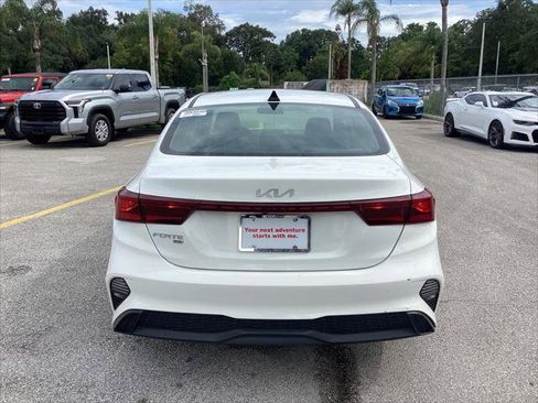 Used 2024 Kia Forte LX FWD image 10