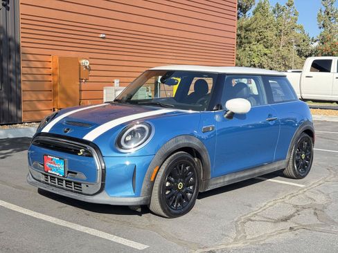 Used 2023 MINI Cooper SE FWD image 1