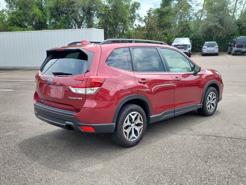 Used 2021 Subaru Forester Premium w/ Popular Package #1 AWD/4WD image 5