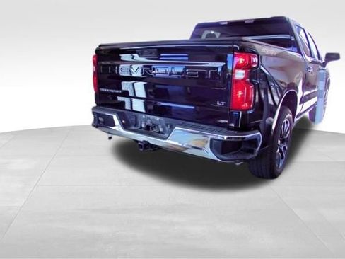 Used 2024 Chevrolet Silverado 1500 LT AWD/4WD image 3