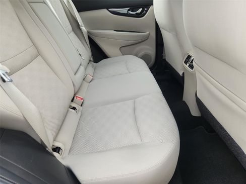 Used 2019 Nissan Rogue Sport SV FWD image 25