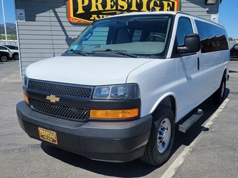 Used 2023 Chevrolet Express 3500 LS RWD image 2