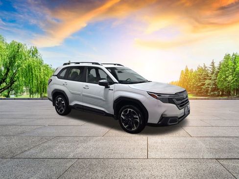 Certified 2025 Subaru Forester Limited w/ Popular Package image 2