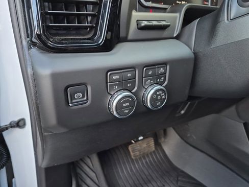Used 2026 GMC Sierra 2500 AT4 w/ AT4 Premium Plus Package AWD/4WD image 30