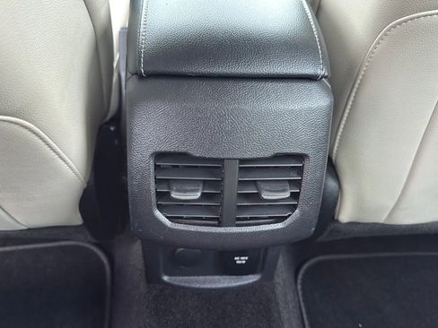 Used 2018 Ford Fusion Energi Titanium image 28