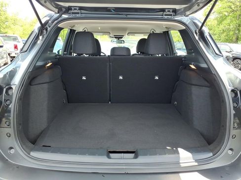 Used 2025 Nissan Kicks S AWD/4WD image 18