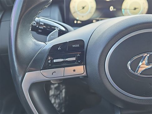 Used 2022 Hyundai Santa Cruz SEL Premium image 17