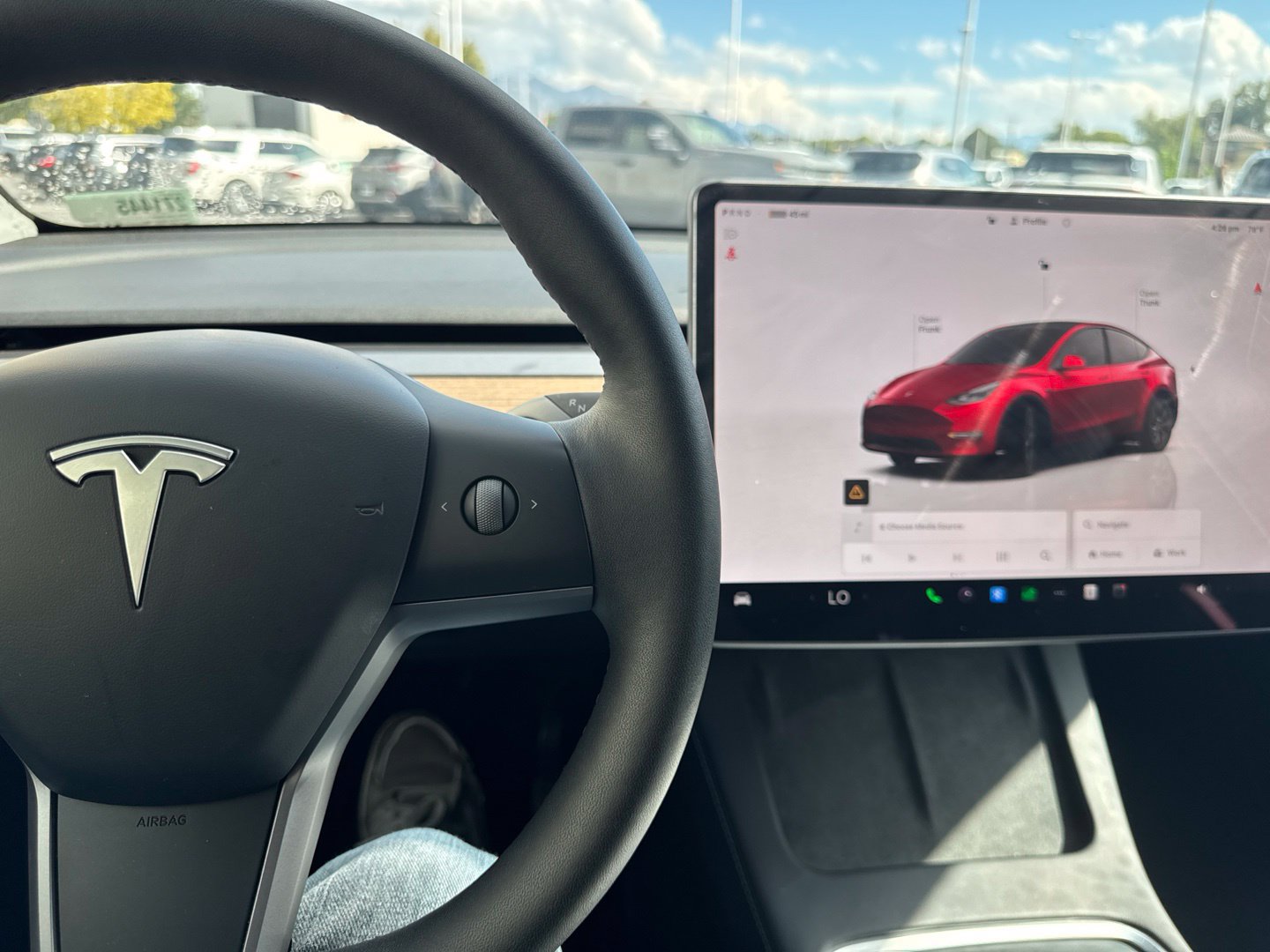 Used 2025 Tesla Model Y Long Range AWD/4WD image 24