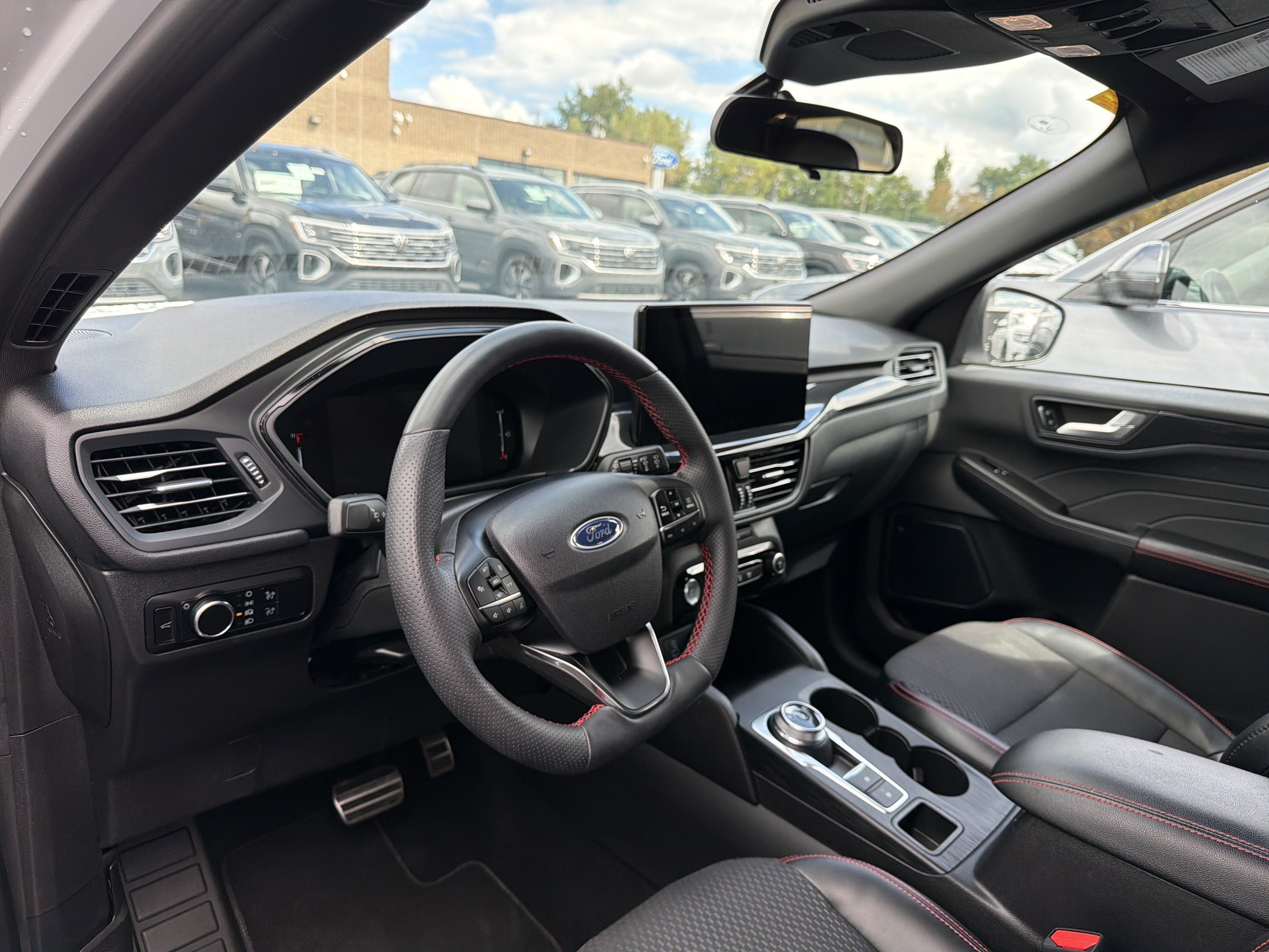 Used 2023 Ford Escape ST-Line w/ Tech Pack #1 AWD/4WD image 8