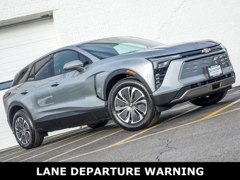 New 2026 Chevrolet Blazer EV LT image 3