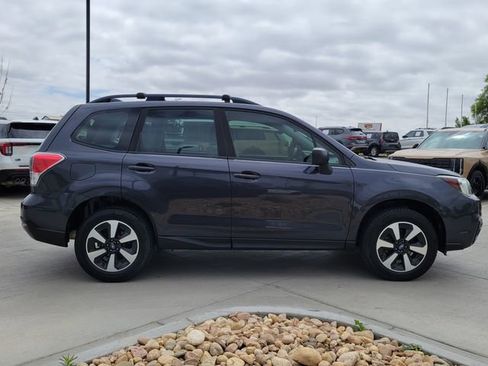 Used 2017 Subaru Forester 2.5i w/ Alloy Wheel Package AWD/4WD image 6