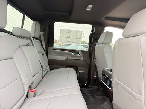 New 2026 GMC Sierra 2500 SLT w/ SLT Premium Package AWD/4WD image 40