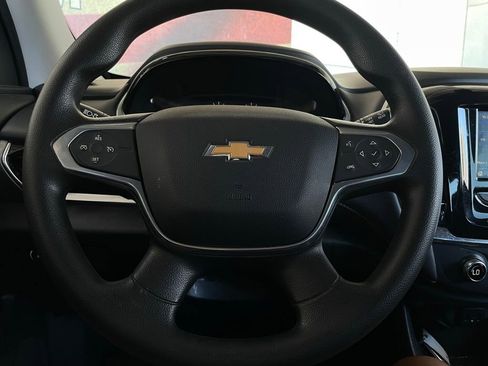 Used 2021 Chevrolet Traverse LS image 26