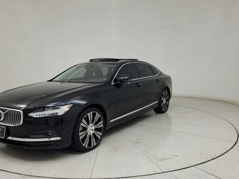 Used 2023 Volvo S90 B6 Plus AWD/4WD image 4