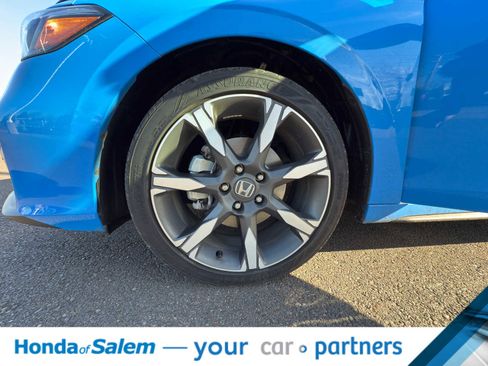 Used 2025 Honda Civic Sport Touring image 9