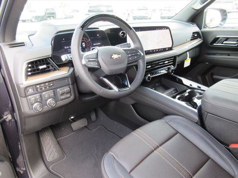 New 2026 Chevrolet Tahoe High Country AWD/4WD image 17