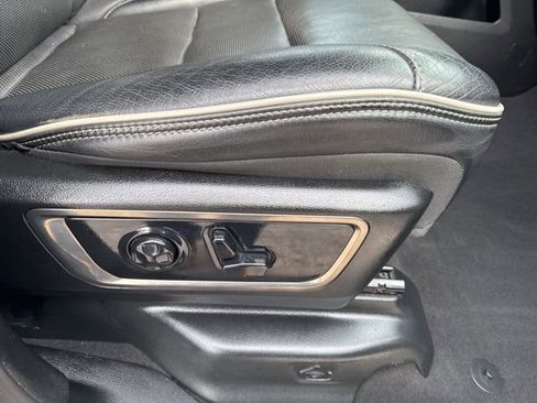 Used 2019 RAM 1500 Limited w/ Advanced Safety Group image 13