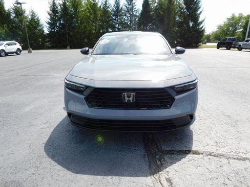 Used 2023 Honda Accord Sport image 8