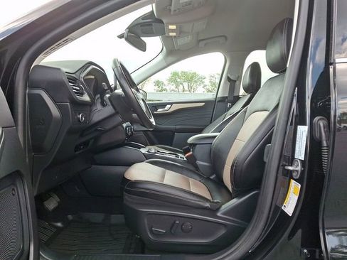 Used 2022 Ford Escape Titanium w/ Titanium Elite Package AWD/4WD image 13