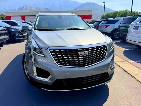 Used 2024 Cadillac XT5 Premium Luxury AWD/4WD image 2